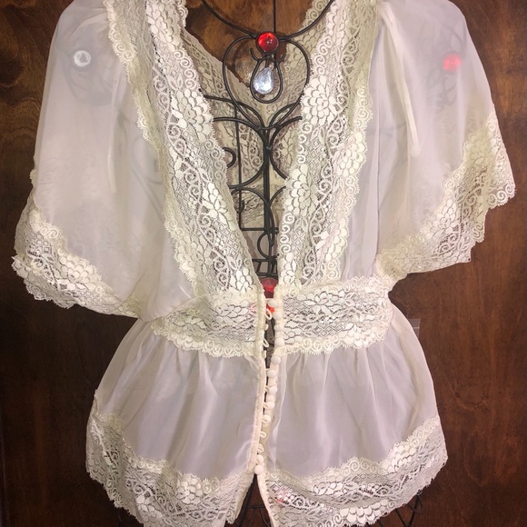 COPY - Forever21 lace blouse - Picture 1 of 6